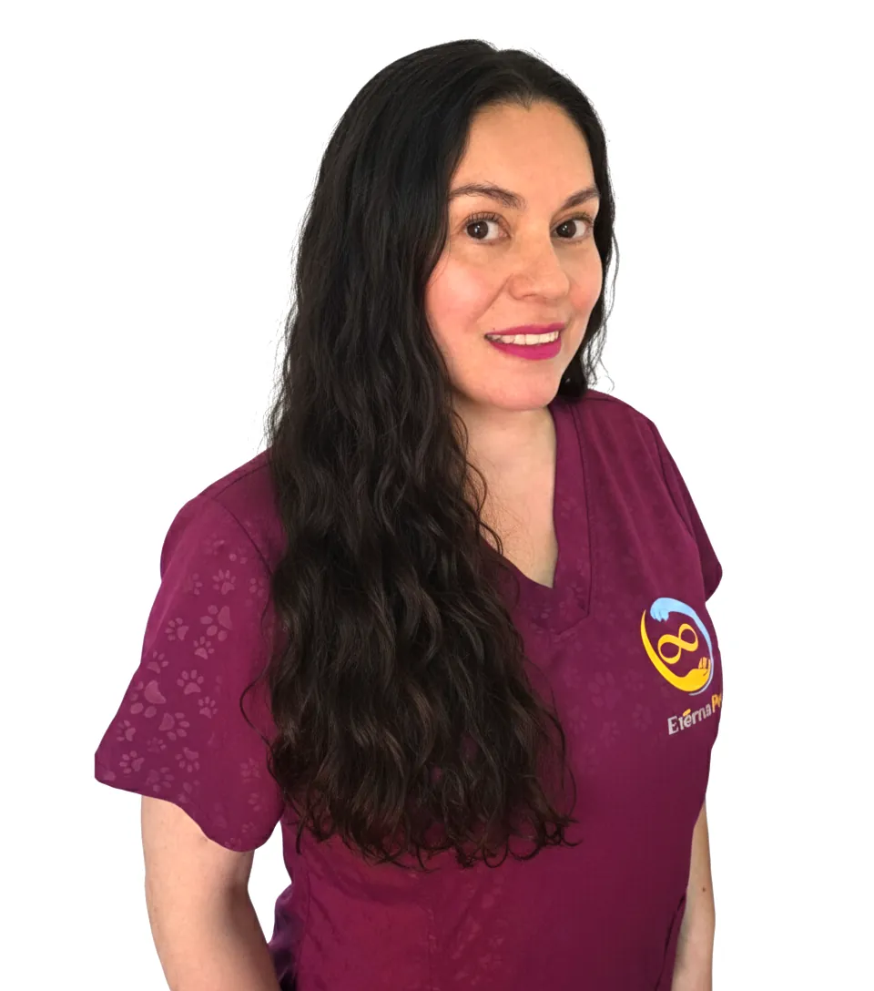 Catalina Pereira. Médico veterinario y cofundadora EternaPet.